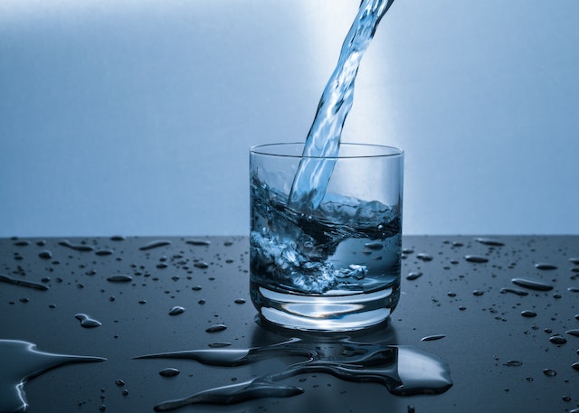 Czym charakteryzuje się woda spożywcza