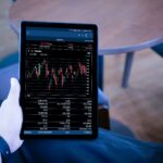 Inwestowanie na rynku Forex – jak wygląda i na co zwrócić szczególną uwagę? Podpowiadamy! Inwestowanie na rynku Forex - jak wygląda i na co zwrócić szczególną uwagę? Podpowiadamy!